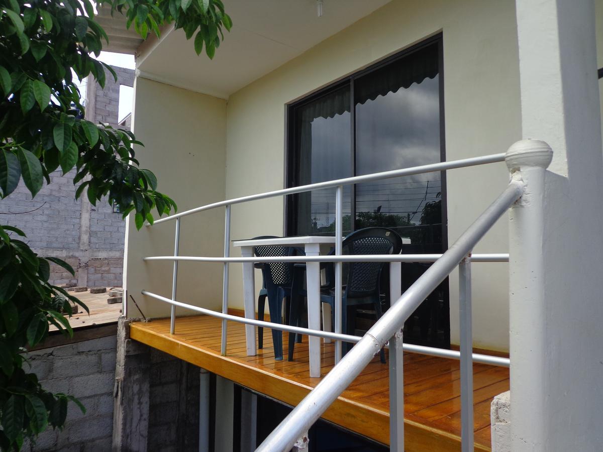 Hostal Nathaly Puerto Baquerizo Moreno Luaran gambar