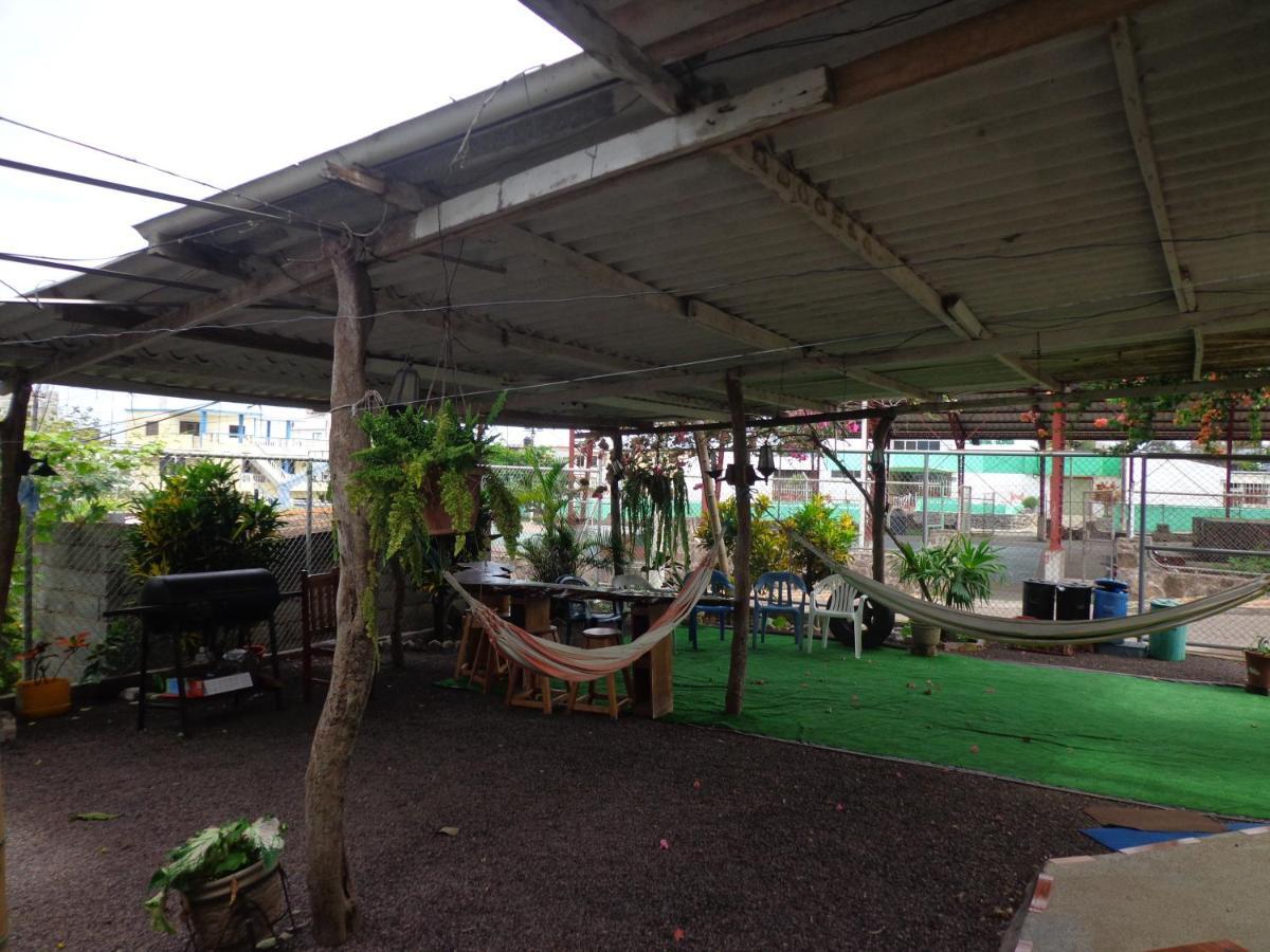 Hostal Nathaly Puerto Baquerizo Moreno Luaran gambar